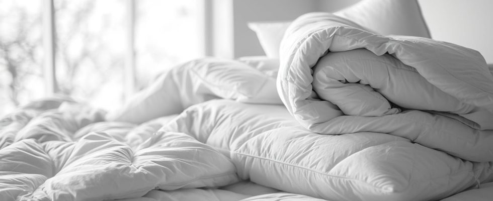 This is the easy way to put on a duvet