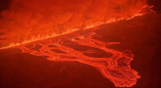 Volcanic eruption in Iceland stunning images on the Reykjanes Peninsula