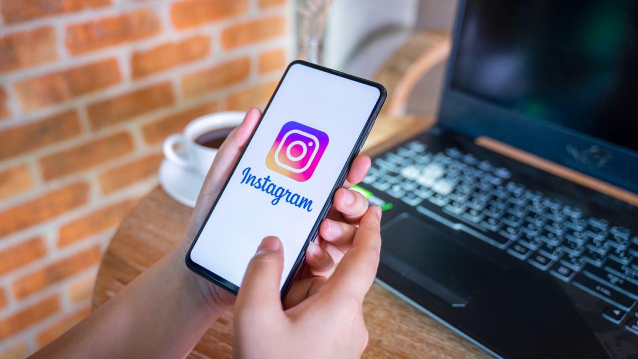 Instagram Attracts Attention with Its New DM Features