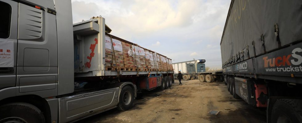 Civilians killed during an aid distribution in Gaza suspicious individuals