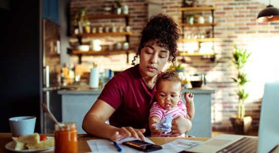 Family and professional lives mothers on the front line according