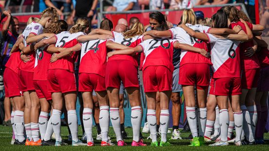 Football players FC Utrecht lost against Ajax in Galgenwaard special