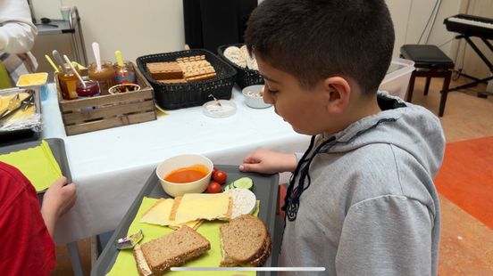 Free lunch for more than 2000 children There is simply