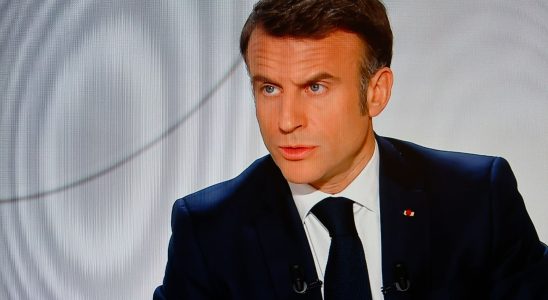 Macron warns that Russia will not stop at Ukraine if