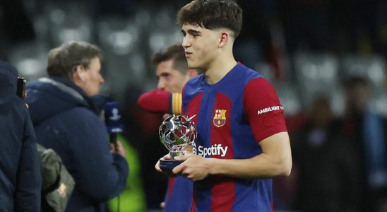 Pau Cubarsi 17 year old Barca defender summoned to Spain