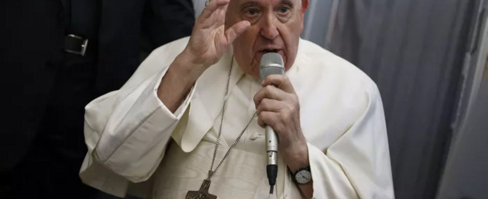 Pope Francis calls for the courage to negotiate