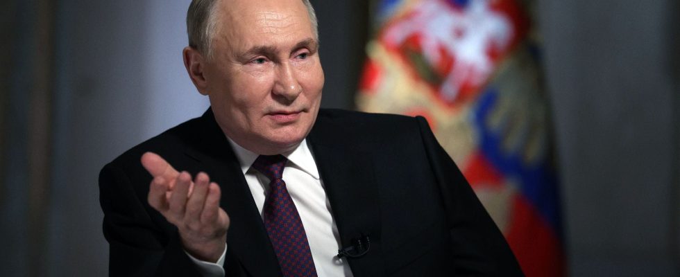 Putin calls on Russians to show patriotism in the presidential