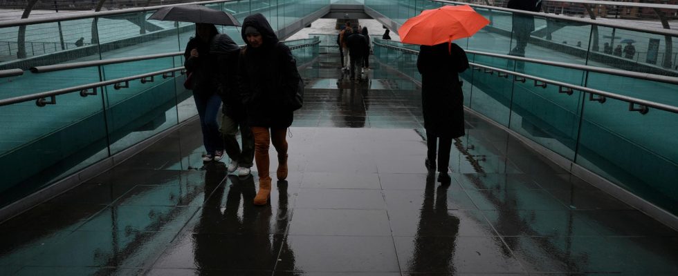 Record in England in rain and heat