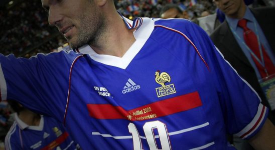 The rooster arrived on the jerseys of the French team