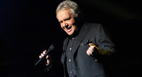 This time Im sticking to it Michel Sardou bids farewell