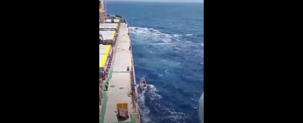 pursuit of the ship MV Abdullah attacked by pirates