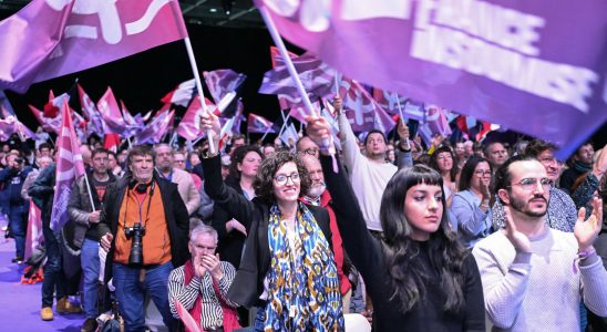 the Insoumis launch their campaign with Melenchon on the list