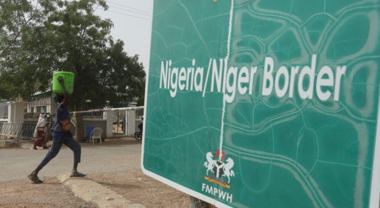 the country reopens its border with Nigeria