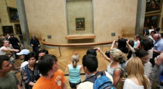 A new setting for The Mona Lisa at the Louvre