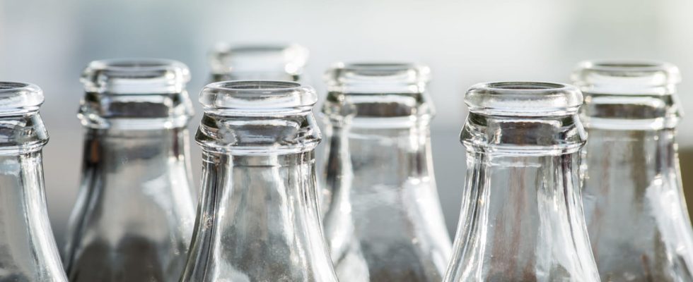 Can bringing your glass bottles back to the store save