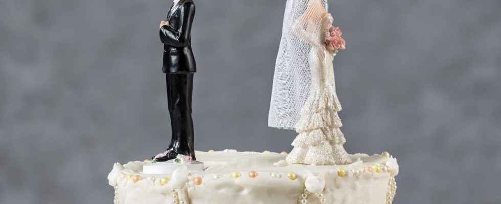 Celebrating your divorce good or bad idea Our psychologists opinion