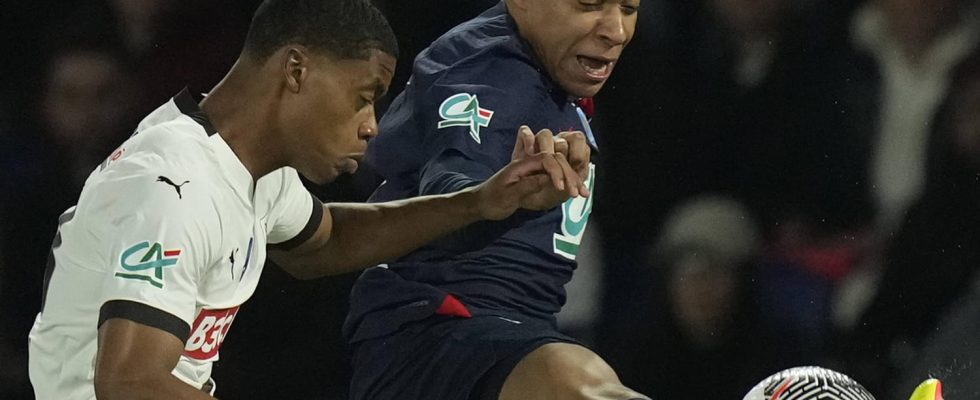 DIRECT PSG Rennes just after his missed penalty Mbappe