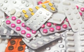 EU medicines trade surplus to decline in 2023 after peak