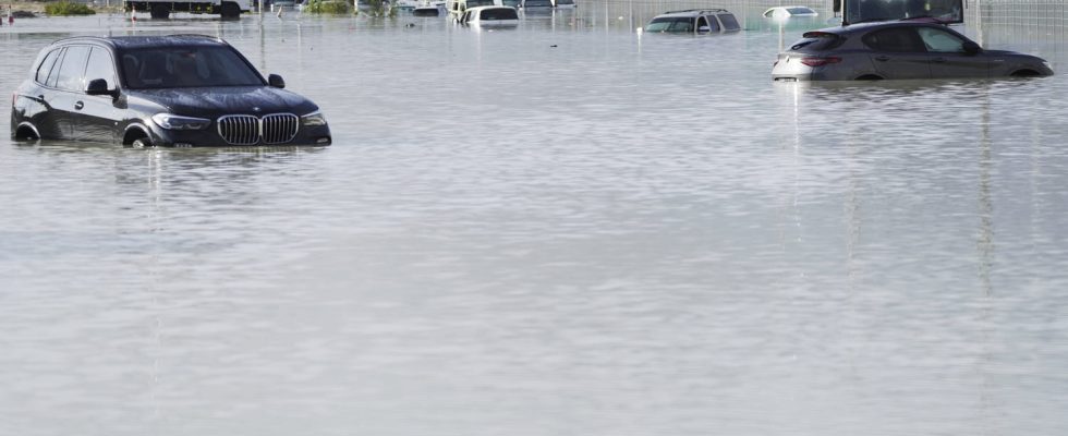 Exceptional floods in Dubai impressive images