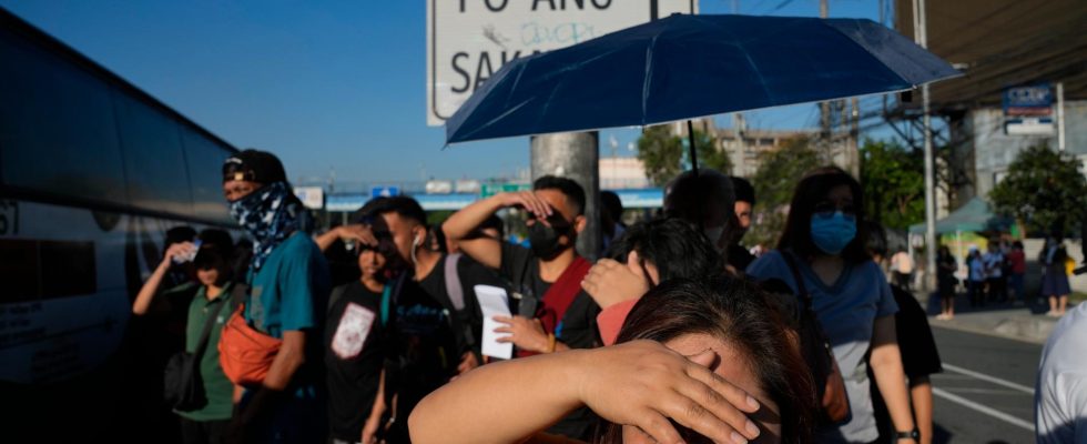 Extreme heat in Asia Dangerous stay inside