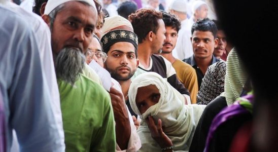 India begins voting for general elections