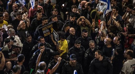 Israelis took to the streets again to demand Netanyahus resignation