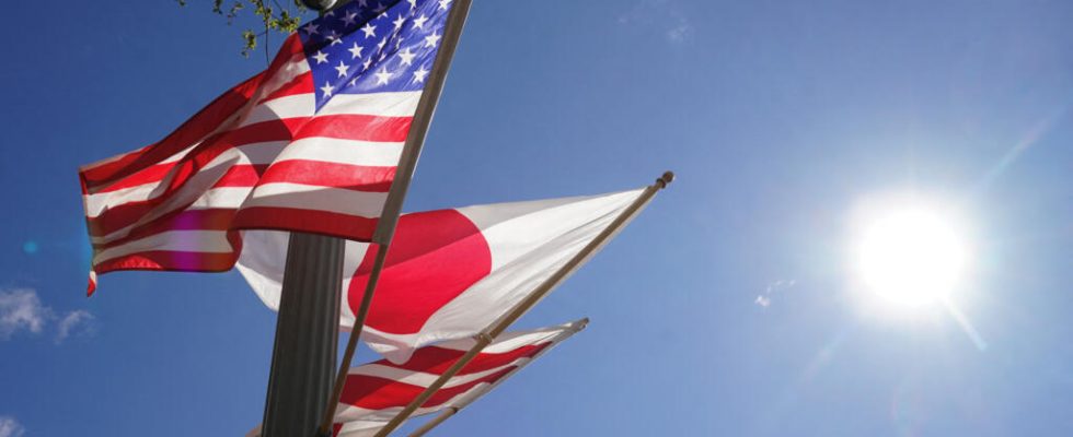 Japanese Prime Minister visits the United States to strengthen military