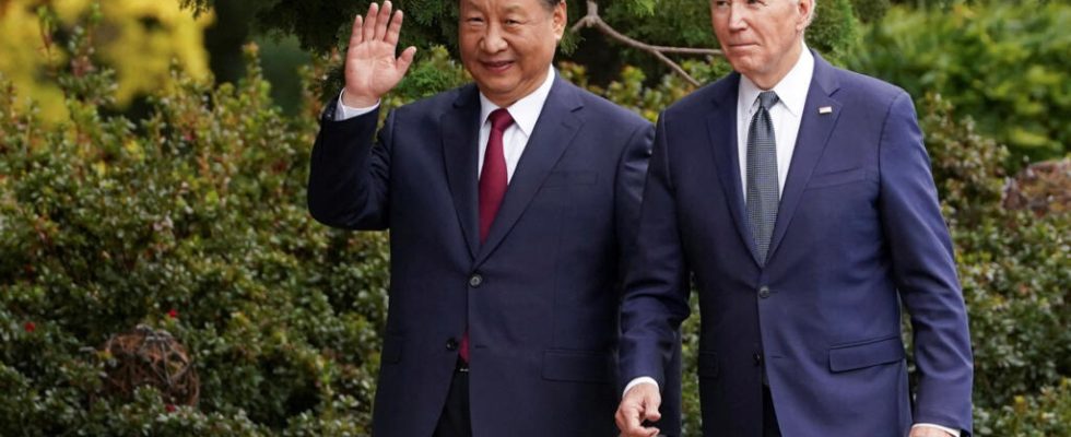 Joe Biden and Xi Jinping maintain dialogue without hiding their