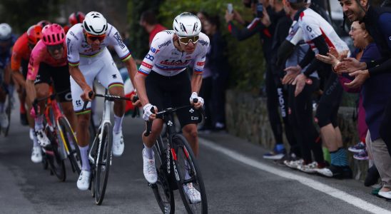 Liege Bastogne Liege 2024 duel at the top between Pogacar and van