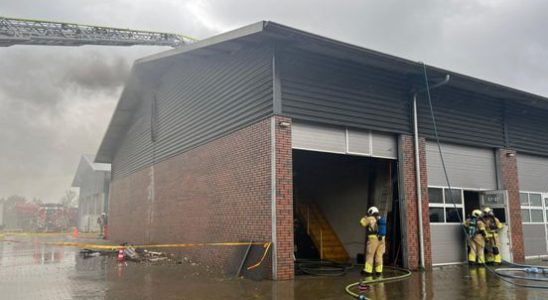 Major fire in Amersfoort warehouse difficult to control