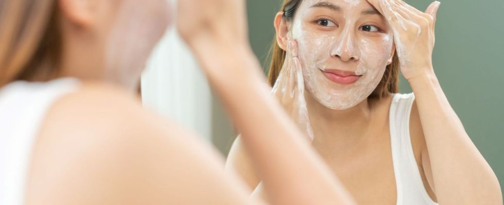 Say goodbye to pimples with this soap for less than