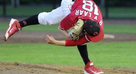 Sports Short Quick loses twice to Neptunus win for men