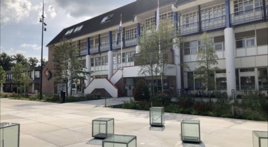 The Vijfheerenlanden town hall in Leerdam is being renovated