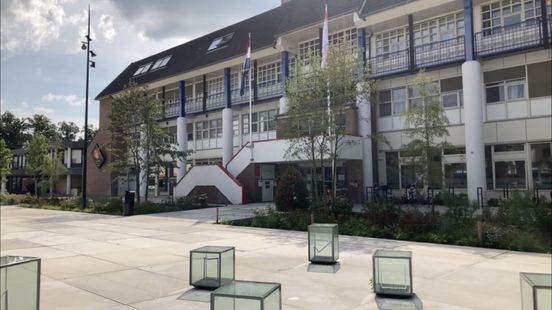 The Vijfheerenlanden town hall in Leerdam is being renovated