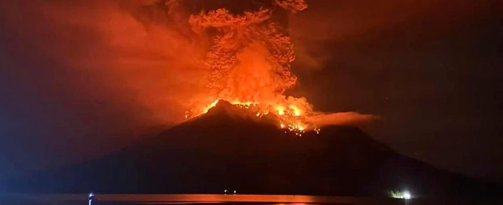 Thousands evacuated after volcanic eruption