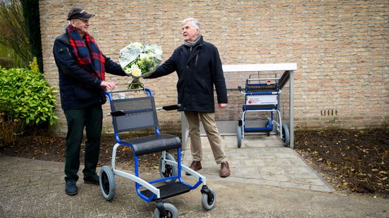 Wheelchair from foundation taken during Kings Day in Doorn 1000