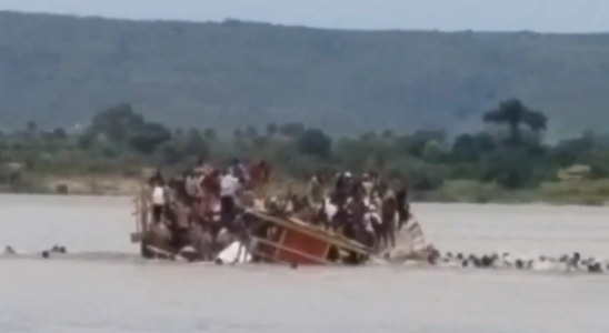 a tragic shipwreck of a whaling boat on the Mpoko