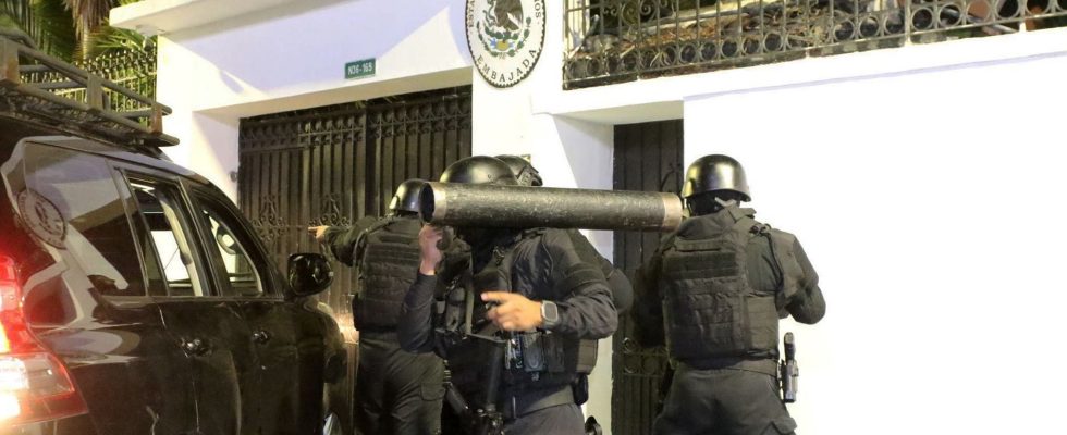 in Ecuador the astonishing police raid against the Mexican embassy