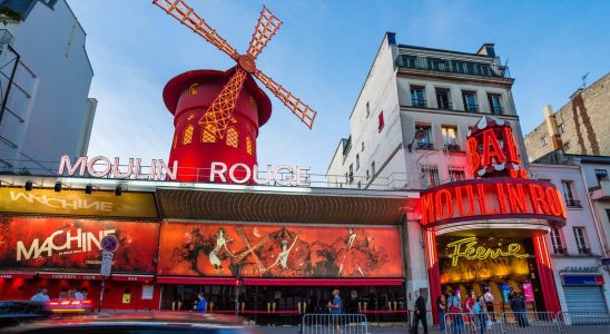 the Moulin Rouge is losing its wings what happened