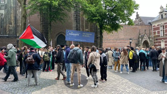 200 demonstrators gather for a student protest on Domplein