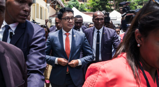 Andry Rajoelina on presidential tour in the middle of the