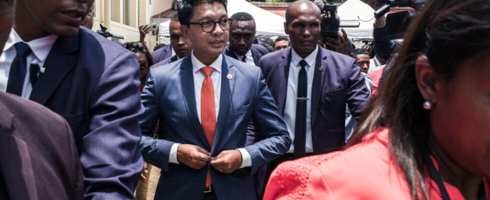 Andry Rajoelina on presidential tour in the middle of the