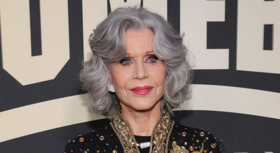 At 86 years old Jane Fonda uses this beauty accessory