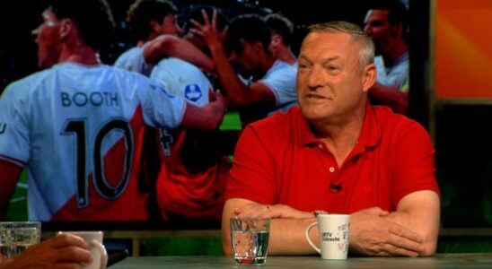 FC Utrecht coach Ron Jans tonight in Een Berg Sport