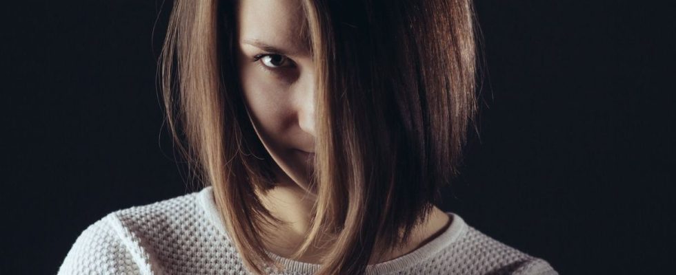 Female psychopaths share this physical trait that is visible when