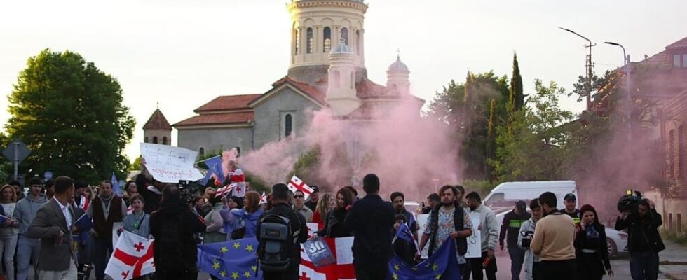 Georgia in Gori the difficult mobilization against the law on