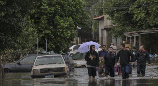 In Brazil after historic floods solidarity is organized in pain