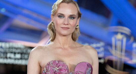 In Cannes Diane Kruger makes a breathtaking climb with an