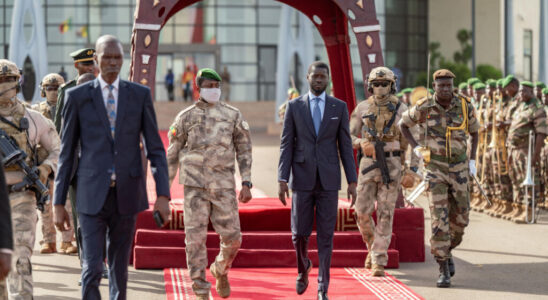 In Mali the Senegalese president advocates dialogue between the Alliance