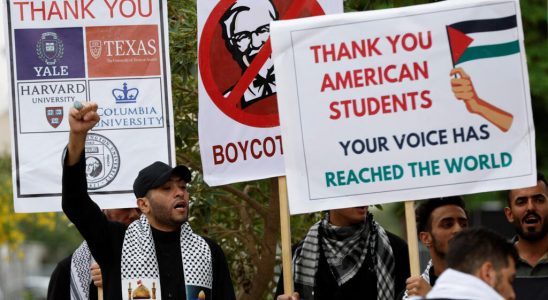 Iraqi students thank American students for their support of the